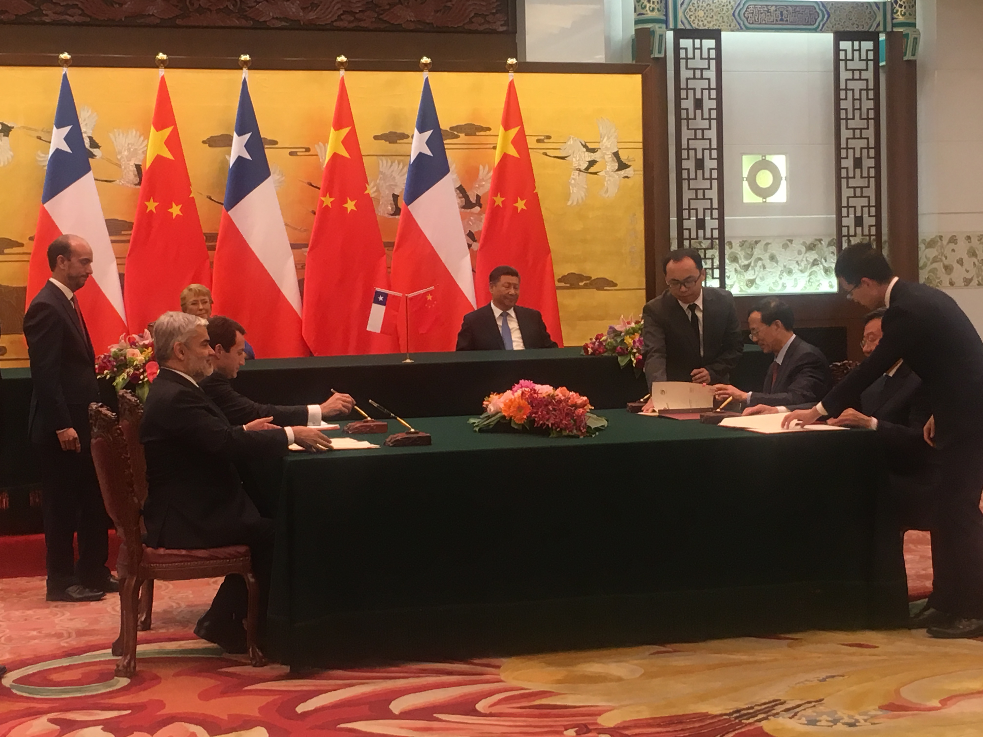 President Bachelet concludes successful official visit to China by signing some ten economic agreements
